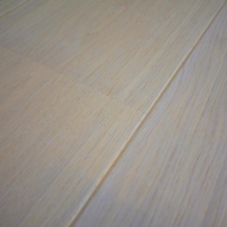 Oak Lichen White Rustic Plank Oak Lichen White Rustic Plank